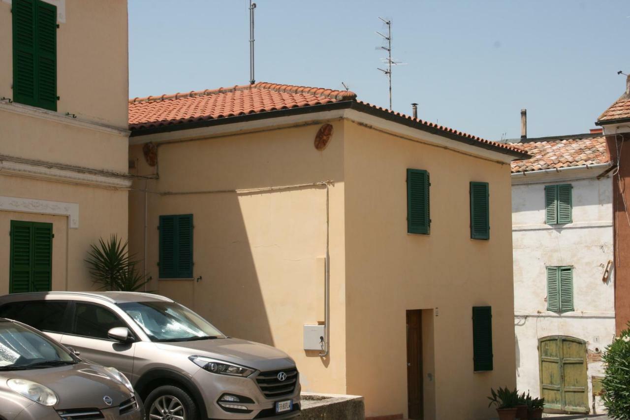 Borgo Antico Lejlighed Montemarciano Eksteriør billede